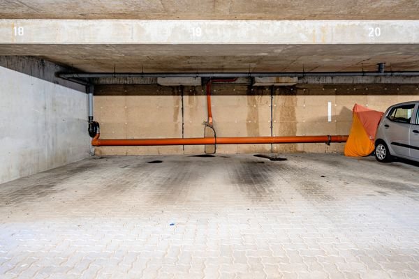 Tiefgaragenstellplatz