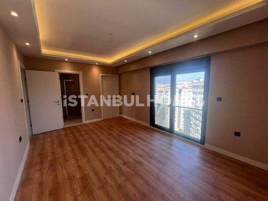 Apartment Close to the Marmaray Train Station in Kadikoy Istanbul