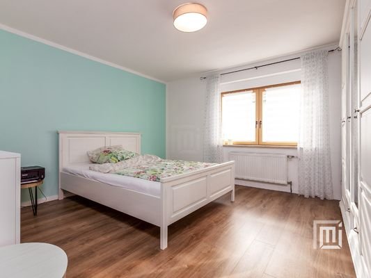 Schlafzimmer-Obergeschoss.jpg