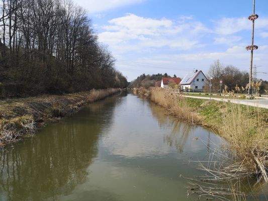 Ludwig-Donau-Main-Kanal, wenige Meter entfernt