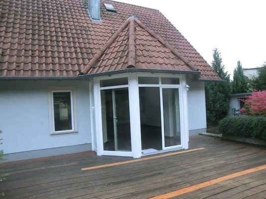 Terrassenansicht vom Garten aus