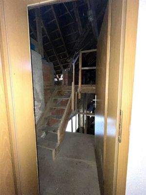 OG: Zugang zum Dachboden - Scheune