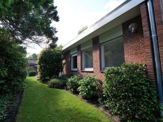 Haupthaus - seitliche Ansicht.JPG