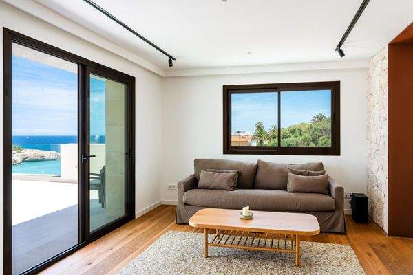 5e338b2c-3a4a-4ed3-ac69-84d8031b9d0b