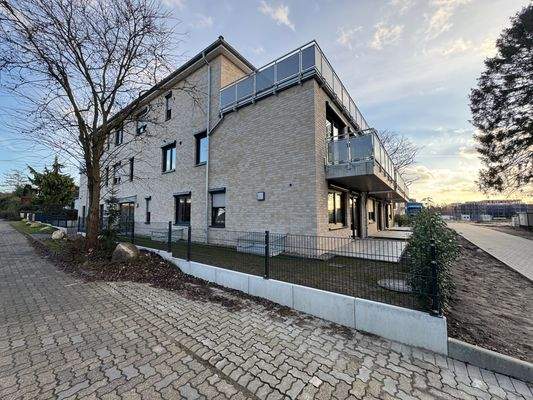 Außen Haus 3