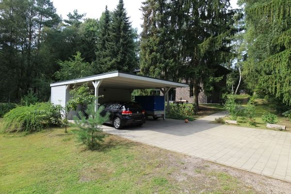 Haus + Carport + Grundstück.JPG