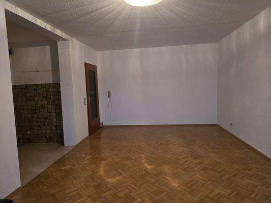 Wohnbereich richtung Flur 