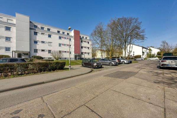 Haus &amp; Straße v. Süd-Ost