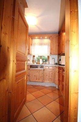 Eingang Küche vom Wohnzimmer.JPG