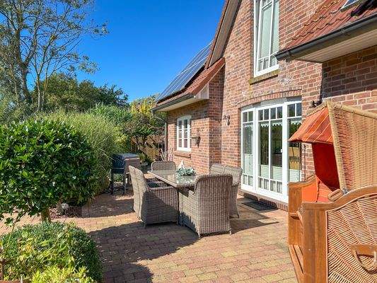 13. Sommerliche Terrasse.JPG