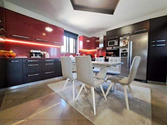 Schöner Rückzugsort mit spektakulärer Aussicht zum Verkauf in Kalyves