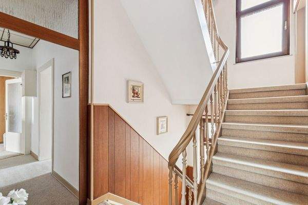 Treppenaufgang zum Dachgeschoss