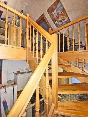 Massive Treppe ins OG