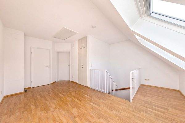 2. Ebene Offenes Zimmer