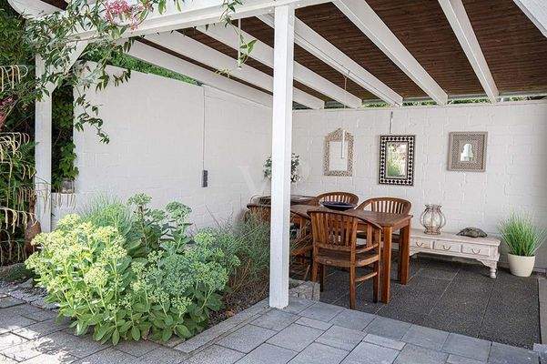 Überdachter Freisitz