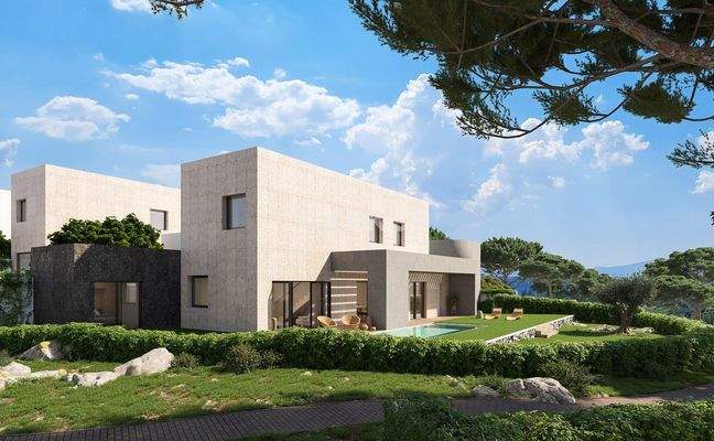 Elegant Villas in a Complex with Pool Near Amenities in Madrid