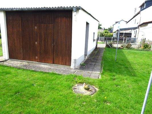 Garage mit Abstelraum