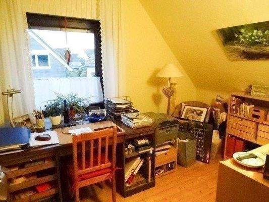 Arbeitszimmer 1 OG.jpg