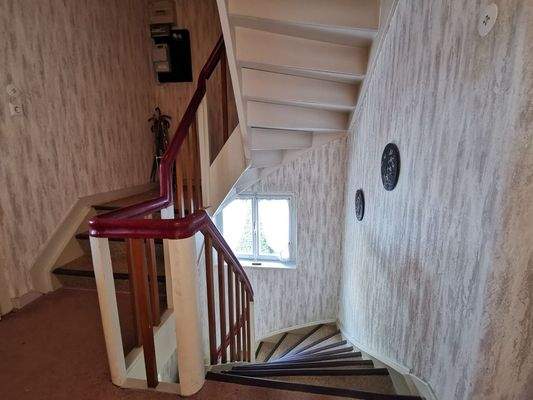 Treppenaufgang zum 2. OG