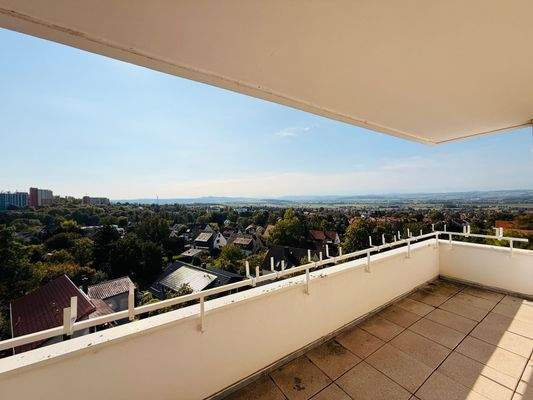 15 Überdachter Balkon