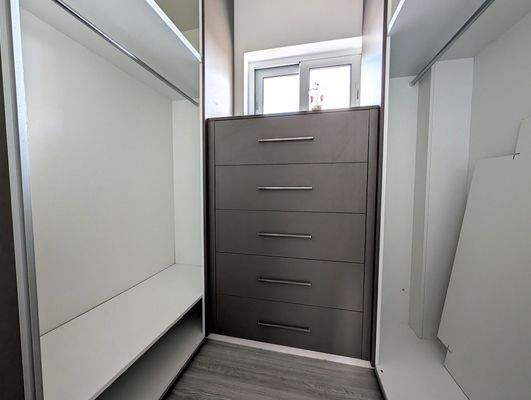 Begehbarer  Kleiderschrank