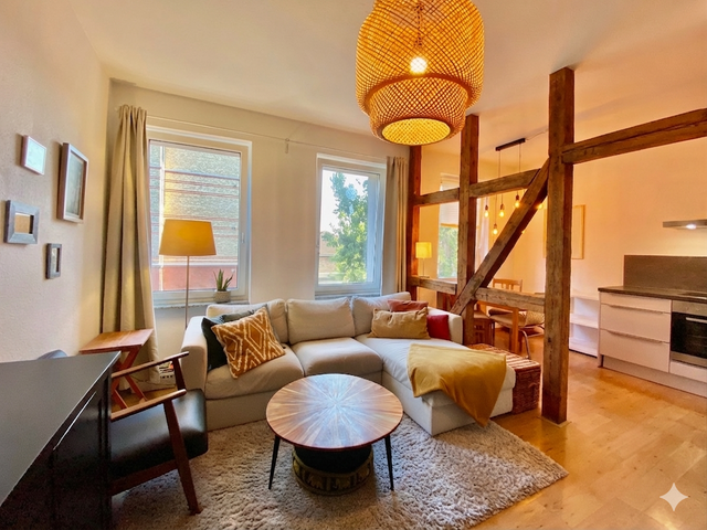 Sonnige Aussichten im Herzen der City: Ihr neues Zuhause mit Balkon und Charme - Photo 2