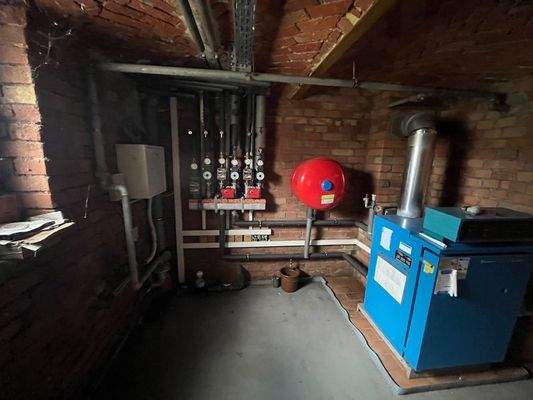 004020156800_302_359_17102025013621212