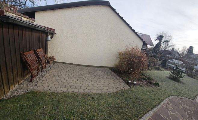 Gartenanteil mit Ostterasse