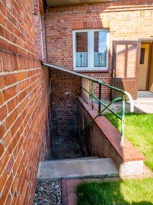 hofseitiger Kellerzugang 1201901.jpg