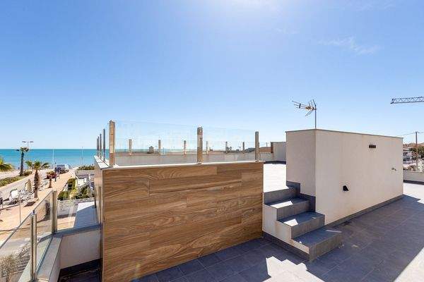 Roomy Detached Villa Near the Beach in Torrevieja Alicante