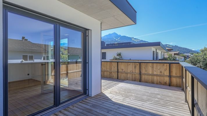 Neubau-Penthouse mit Kaiserblick in St. Johann in Tirol kaufen.