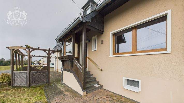 CAM01984G0-PR0452-STILL014