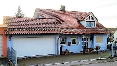 Ansicht Ost mit Doppelgarage