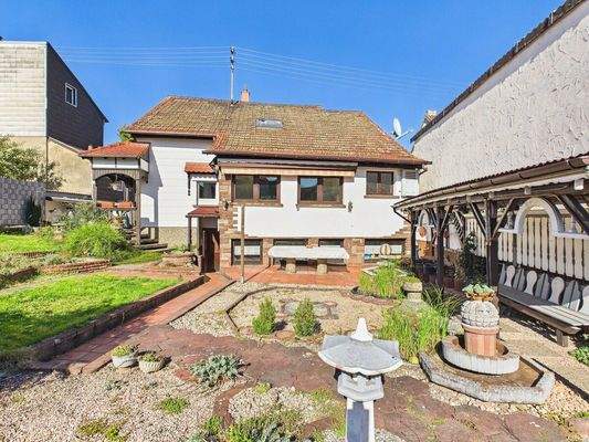 Ein-/ Zweifamilienhaus in Wadgassen