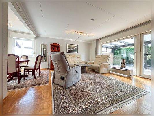 Wohn- & Esszimmer