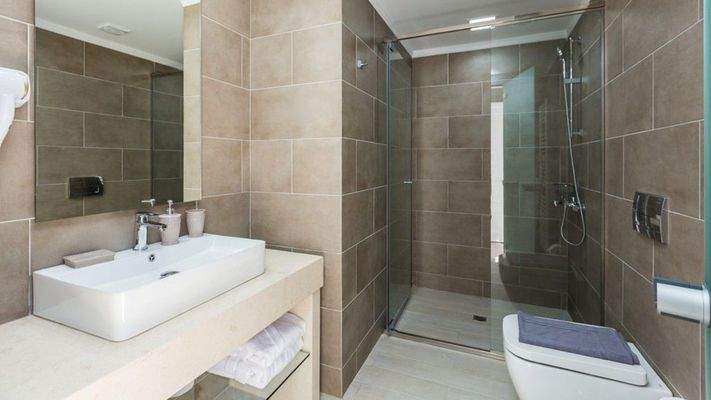 Hotel-for-sale-in-Chania-For-Sale-Hotel-for-sale-i