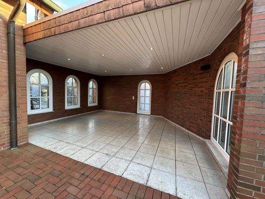 überdachter Freisitz