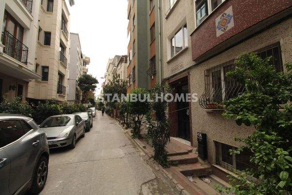 Duplex 4-Bedroom Flat 350 m off Sea in İstanbul Beyoğlu