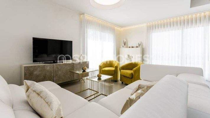 Excellent Villas with a Private Garden and Swimming Pool in Orihuela