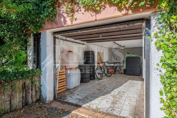 Garage mit Hauszugang