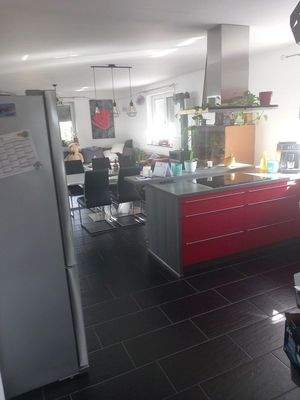 Küche Blick Ess/Wohnbereich