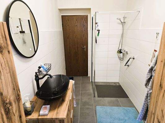 Duschbad im EG