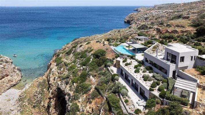 Kreta, Kokkino Chorio: Traumvilla mit makelloser Aussicht mit einer privaten Bucht zu verkaufen