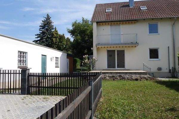 Ansicht Straßenseite.JPG