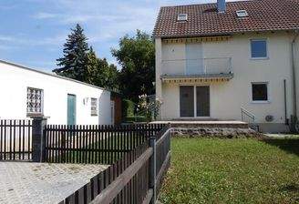 Ansicht Straßenseite.JPG