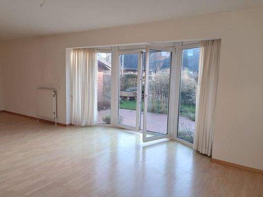 Wohnzimmer mit Terrassenzugang