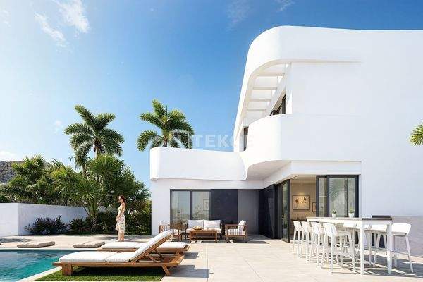 Elegant Detached Villas with Private Pools in Algorfa Alicante