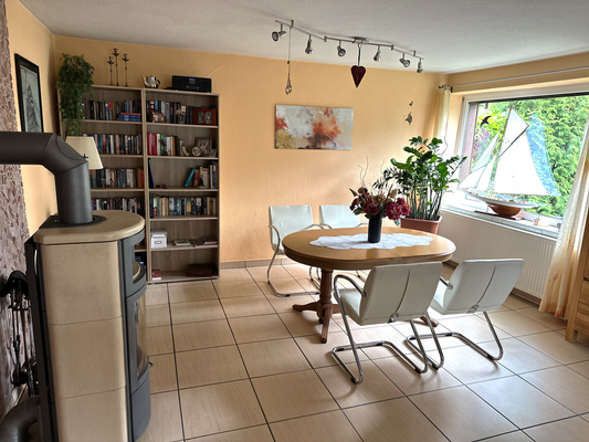 Esszimmer EG Born.PNG