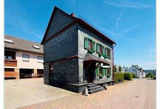 1. Haus, 3. Haus+ dah. 2. Haus