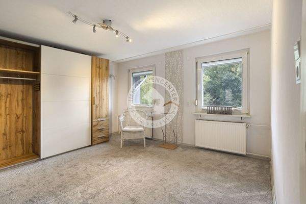 Wohnen / Ankleide (OG)